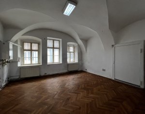 Commercial space for rent in Cluj-napoca, zone Centru