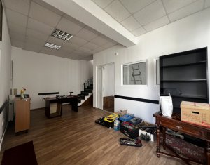 Espace Commercial à louer dans Cluj-napoca, zone Dambul Rotund