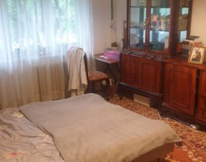 Apartament 3 camere, zona Titulescu-Centru