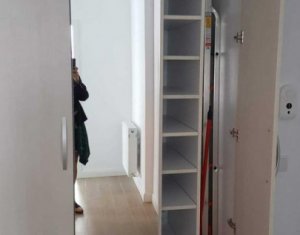 Apartament de lux cu 3 camere semidecomandat, zona centrala