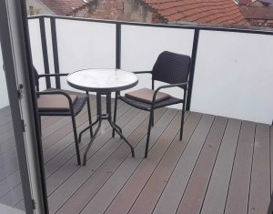 Apartament de lux cu 3 camere semidecomandat, zona centrala