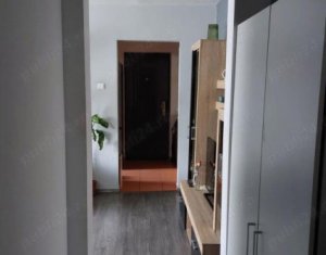 Apartment 3 rooms for rent in Cluj-napoca, zone Manastur