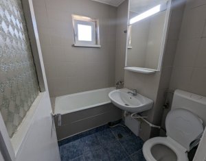 Appartement 3 chambres à louer dans Cluj-napoca, zone Manastur