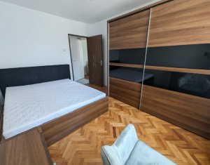 Apartment 3 rooms for rent in Cluj-napoca, zone Manastur