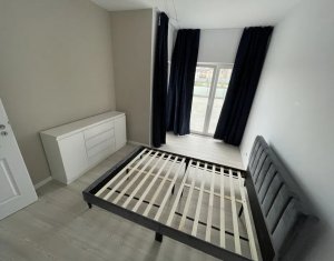 Oportunitate! Apartmaent de lux, cu 3 camere, parcare, terasa 100 mp, Buna Ziua