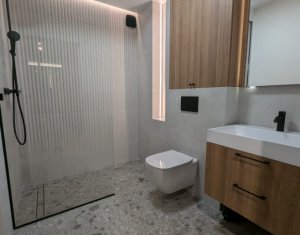 Oportunitate! Apartament lux, 2 camere, parcare subterana, aproape de centru