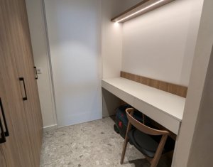 Oportunitate! Apartament lux, 2 camere, parcare subterana, aproape de centru