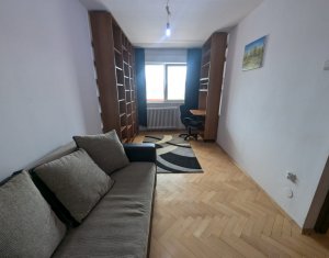 Apartament cu 3 camere semidecomandate, 76 mp, balcon, Manastur USAMV