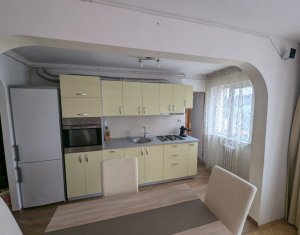 Apartament cu 3 camere semidecomandate, 76 mp, balcon, Manastur USAMV