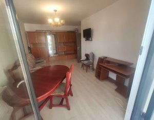 Apartament 2 camere, decomandat, zona Centrala