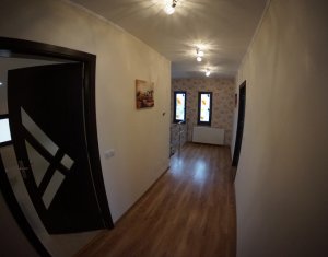 House 5 rooms for rent in Sannicoara