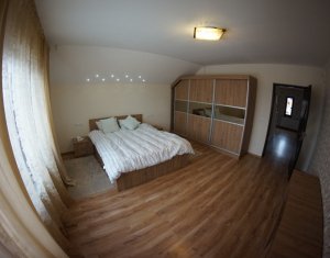 House 5 rooms for rent in Sannicoara