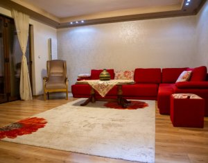 House 5 rooms for rent in Sannicoara