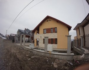 House 5 rooms for rent in Sannicoara