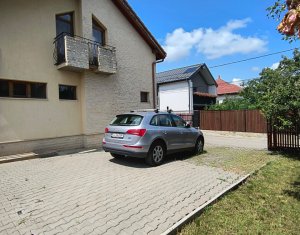 Maison 5 chambres à louer dans Cluj-napoca, zone Europa