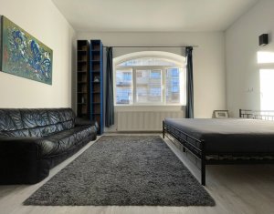 Appartement 3 chambres à louer dans Cluj-napoca, zone Centru