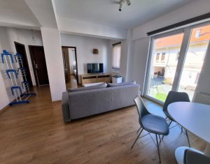 Apartment 3 rooms for rent in Cluj-napoca, zone Centru