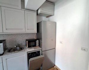 Appartement 3 chambres à louer dans Cluj-napoca, zone Centru