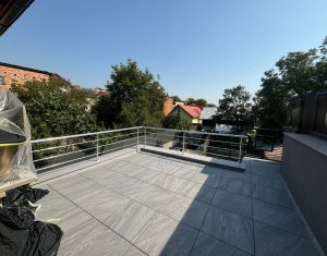 House 5 rooms for rent in Cluj-napoca, zone Dambul Rotund