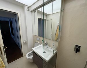 Oportunitate! Apartament modern cu 3 camere, zona Centrala!