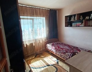 Apartment 4 rooms for rent in Cluj-napoca, zone Manastur