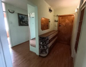 Apartment 4 rooms for rent in Cluj-napoca, zone Manastur