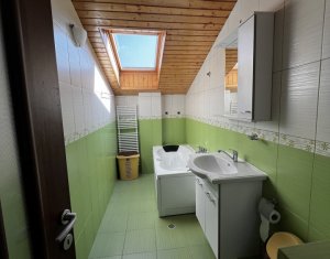 Appartement 4 chambres à louer dans Cluj-napoca, zone Centru