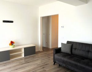 Apartament in West City Tower, cu priveliste, orientat spre sud