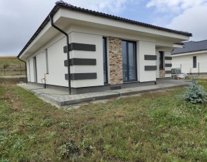 Maison 4 chambres à louer dans Corusu