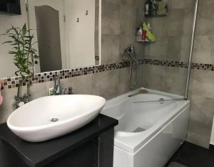 Apartament cu 3 camere, zona Marasti