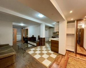 Appartement 3 chambres à louer dans Cluj-napoca, zone Zorilor