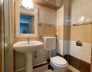 Apartament 3 camere, zona UMF, USAMV