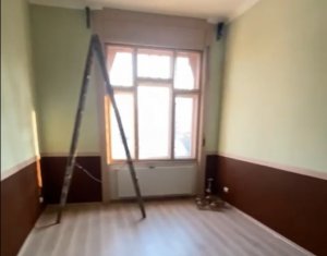 Bureau à louer dans Cluj-napoca, zone Centru