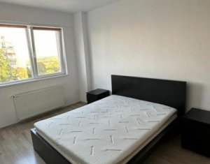 Apartament cu 2 camere, strada Alverna