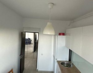 Apartament cu 2 camere, strada Alverna