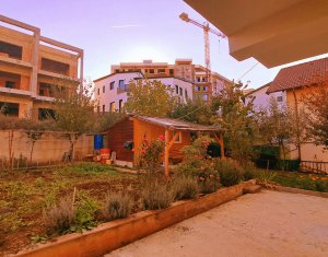 Maison 4 chambres à louer dans Floresti