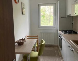 Apartament cu 3 camere in Floresti, zona Avram Iancu