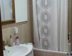 Apartament cu 3 camere in Floresti, zona Avram Iancu