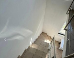 Appartement 3 chambres à louer dans Floresti