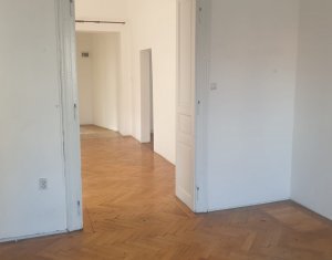 Bureau à louer dans Cluj-napoca, zone Centru