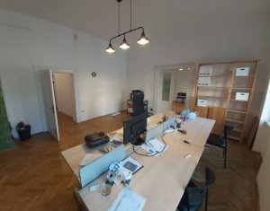 Bureau à louer dans Cluj-napoca, zone Centru