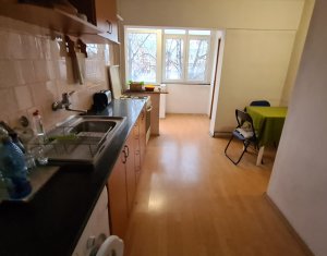 Apartament de 3 camere, confort sporit, finisaje clasice, Bulevardul Titulescu!