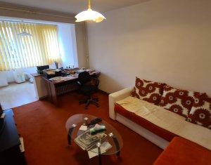 Apartament de 3 camere, confort sporit, finisaje clasice, Bulevardul Titulescu!