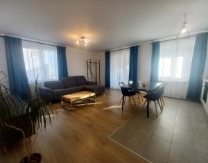 Apartament 3 camere, Zona Europa, Parcare, Balcon, Curte comuna