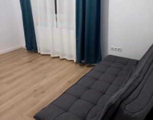 Apartament 3 camere, Zona Europa, Parcare, Balcon, Curte comuna