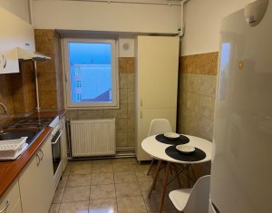 Apartament 2 camere decomandat, de inchiriere in apropiere de Iulius Mall